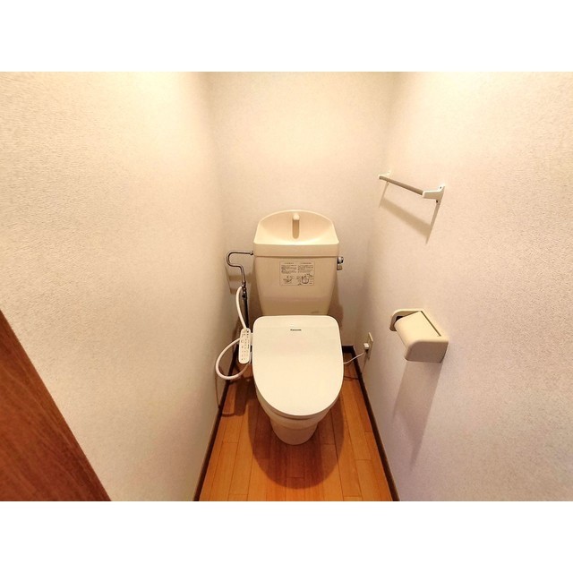 【松本市波田のアパートのトイレ】