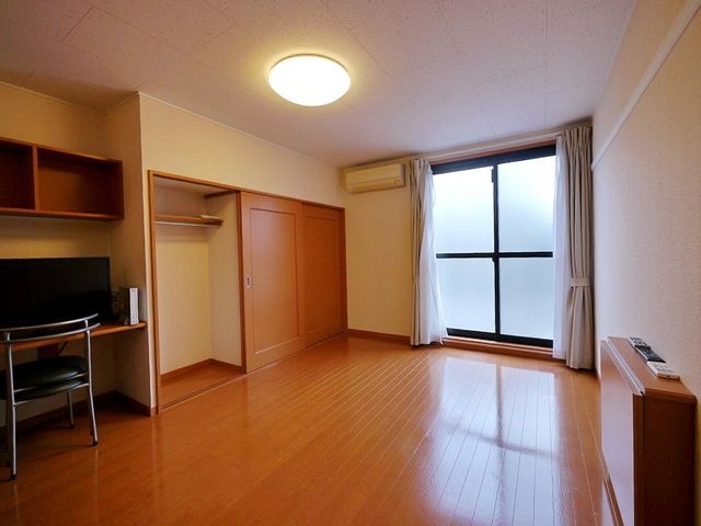 居室・リビング　２階絨毯