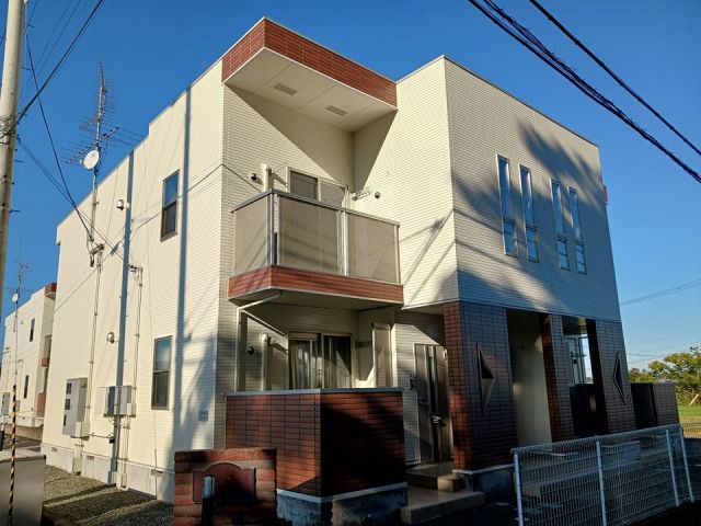 シャルマンコートＡの建物外観