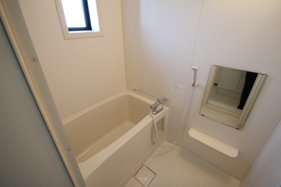 バス・シャワールーム　※他号室の写真です