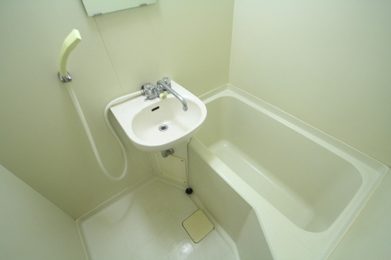 バス・シャワールーム　※他部屋の写真を使用しております。