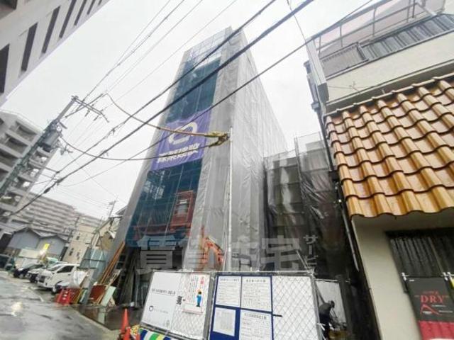 【池田市槻木町のマンションの建物外観】