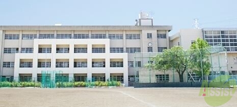 【尼崎市大庄北のマンションの中学校】