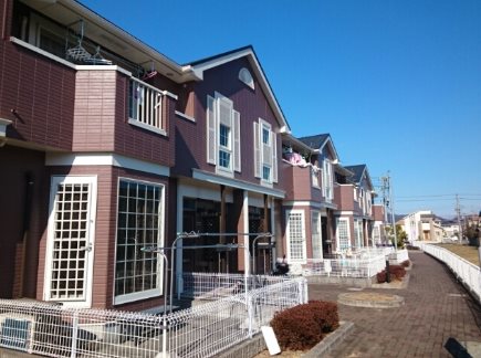 【姫路市花田町加納原田のアパートの建物外観】