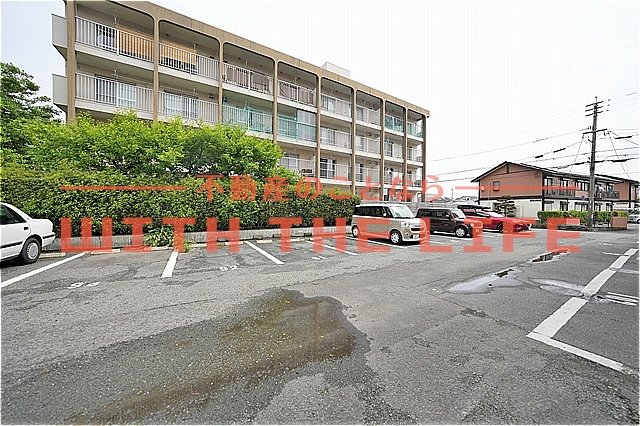 駐車場　きれいな洋室です