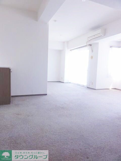 居室・リビング　現地待ち合わせ歓迎♪お問合せはタウンハウジングまで！