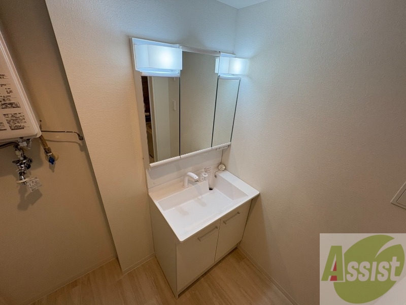 洗面設備　シャンプードレッサーで身支度もラクラクです！