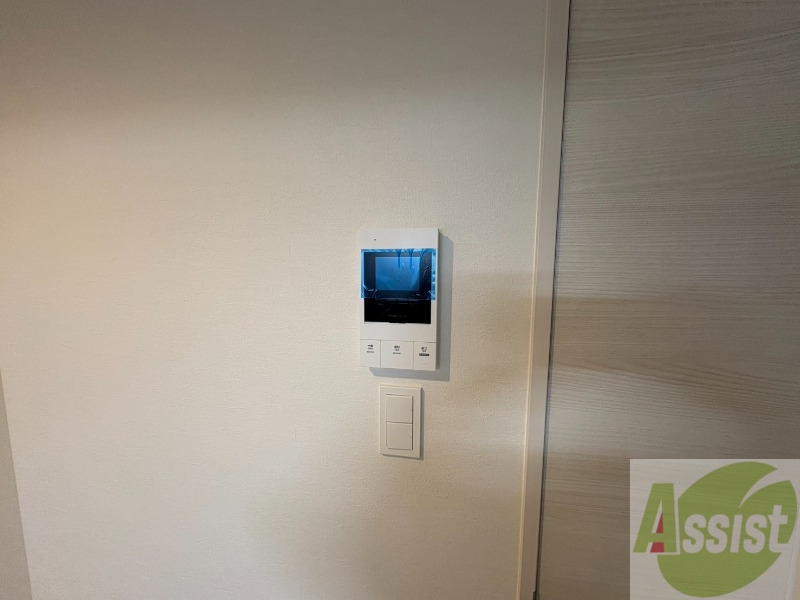 セキュリティ　ＴＶモニター付インターホンです。来客者の顔が見えるので安心！