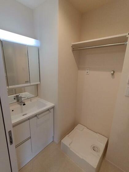 洗面設備　※類似間取りの別部屋参考写真です