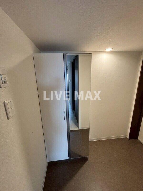 玄関　※反転タイプ