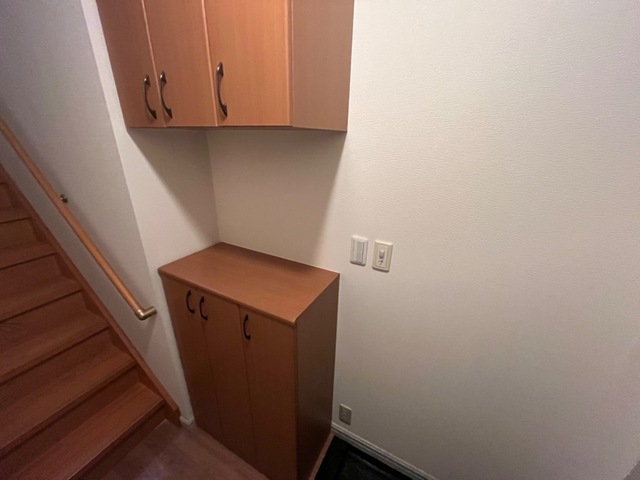 玄関　※同タイプの部屋写真です