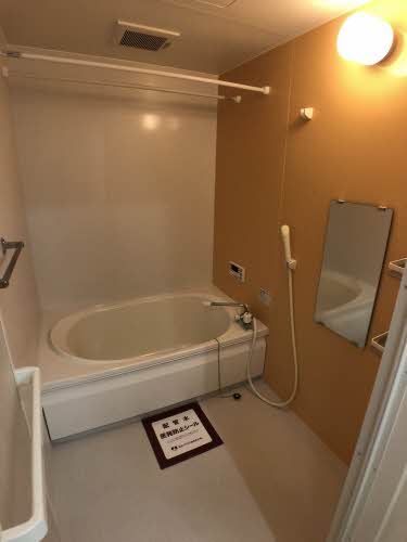 バス・シャワールーム　浴室