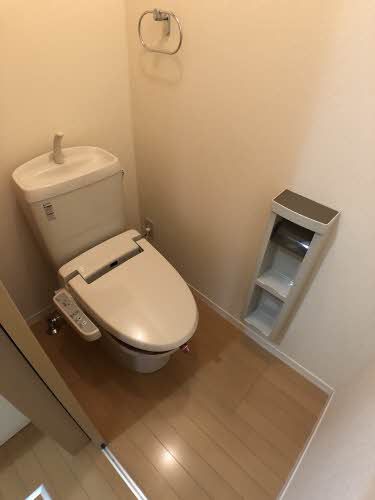 トイレ　トイレ