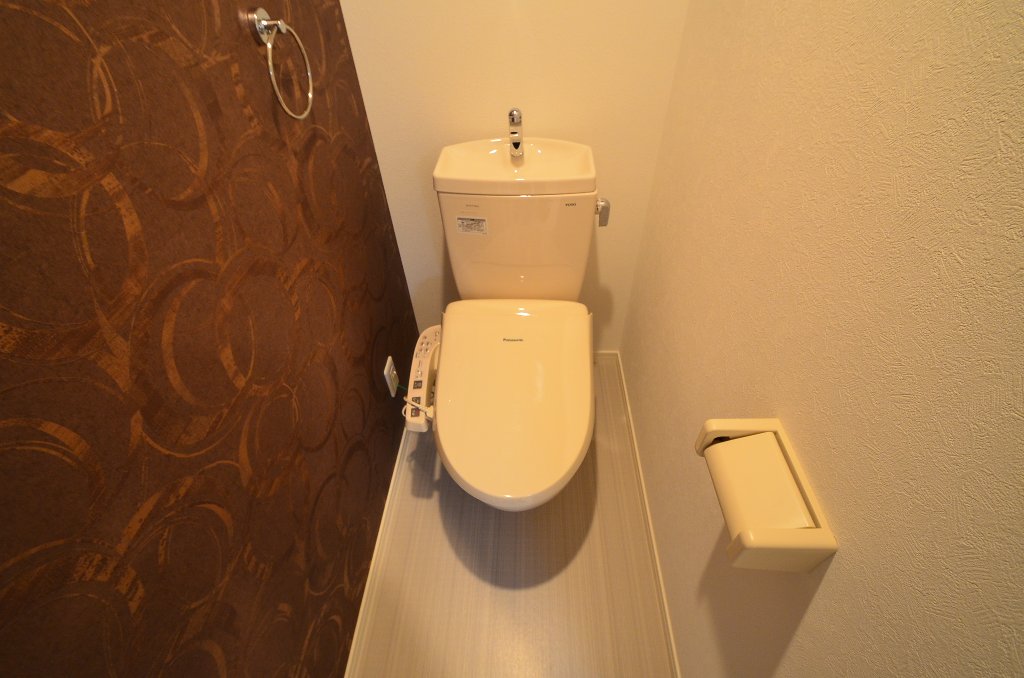 トイレ　シャワー付トイレ