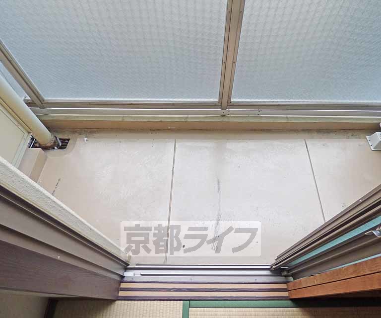 バルコニー　広々としたバルコニーです。