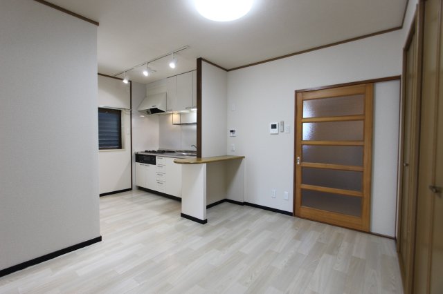 居室・リビング　参考写真です。現況優先。