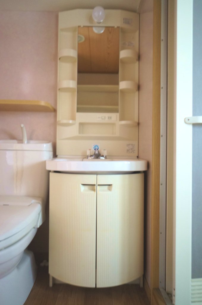 洗面設備　別部屋の写真です