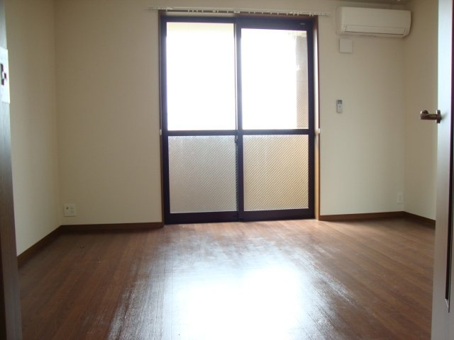 居室・リビング　明るい室内です☆