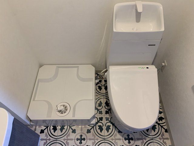 トイレ　※別部屋参考写真