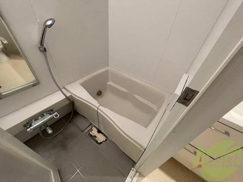 バス・シャワールーム　お風呂です。ゆっくりお風呂につかるのも体に良いですね～