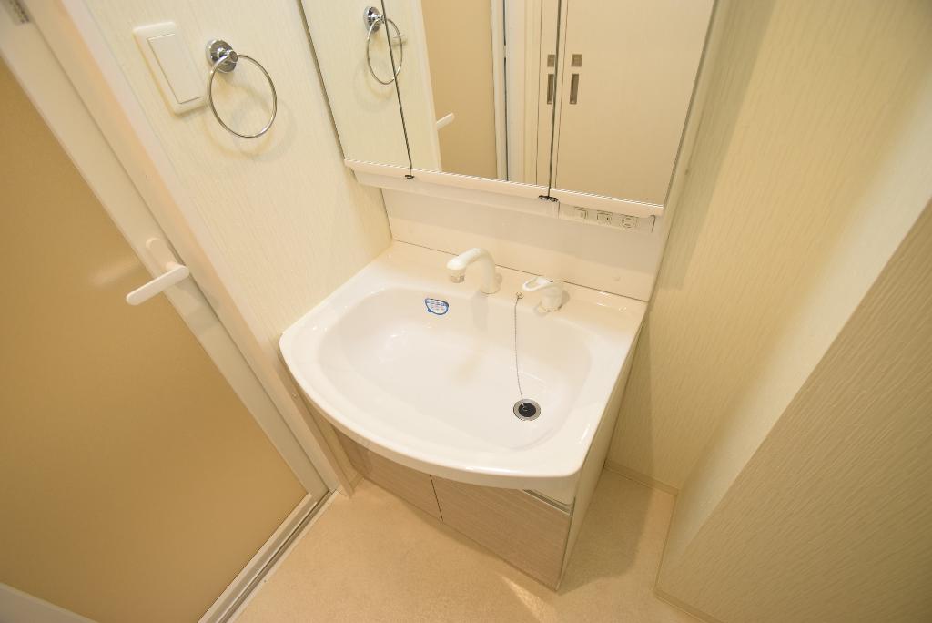 洗面設備　洗髪洗面化粧台