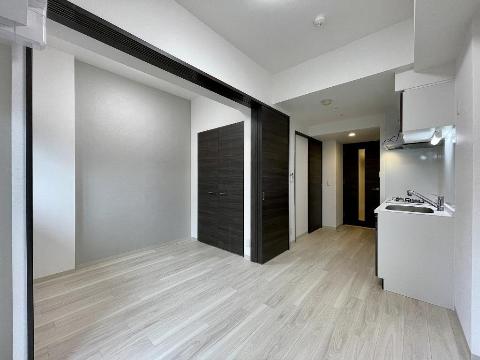 居室・リビング　室内