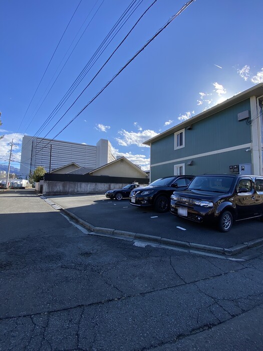 駐車場　駐車場