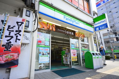 コンビニ　ファミリーマート 地下鉄昭和町駅前店（コンビニ）まで286m