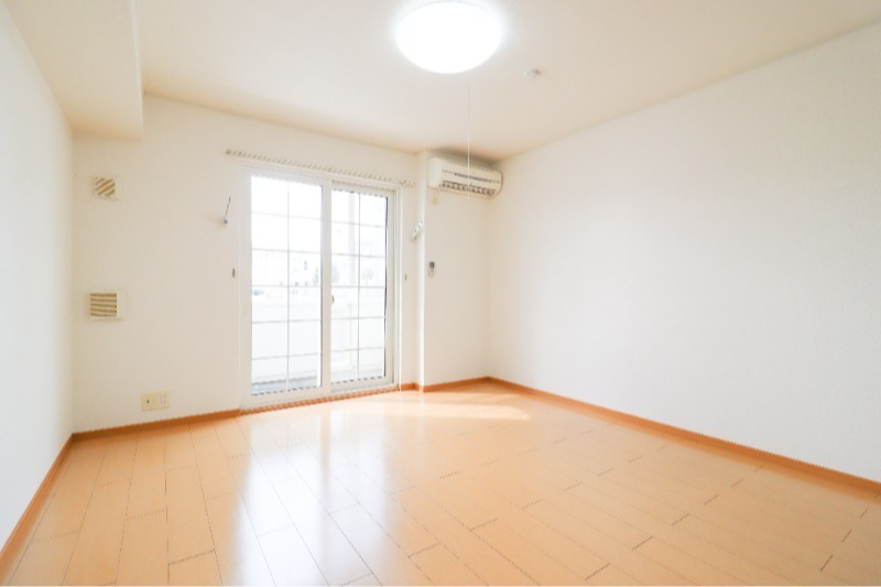 居室・リビング　図面と現状に相違がある場合には現状を優先