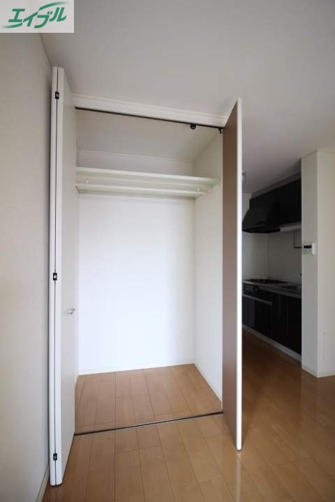 収納　クローゼット