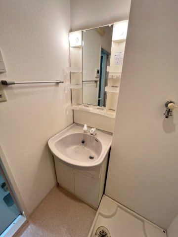 洗面設備　別号室の画像です。ご参考下さい