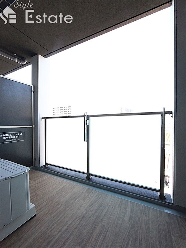 バルコニー　バルコニー