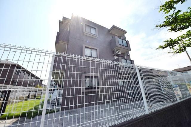 玄関　★閑静な住宅街★