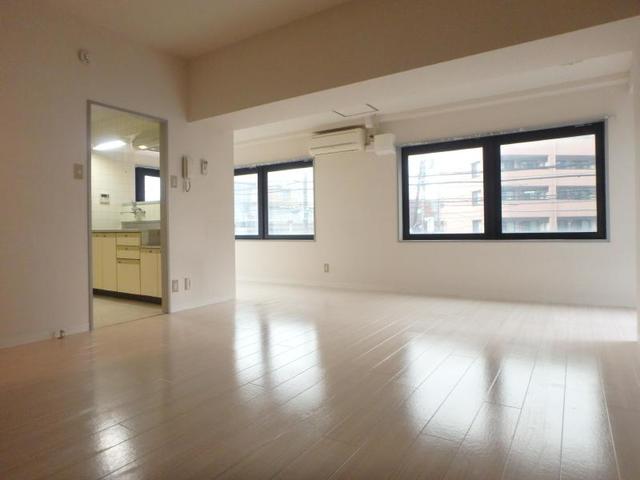 居室・リビング　洋室１