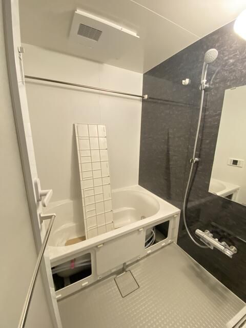 バス・シャワールーム　ゆったり過ごせるお風呂です