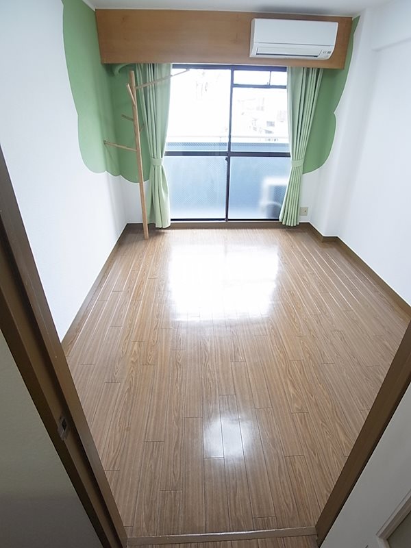 居室・リビング　違うお部屋の写真です。ご参考までに