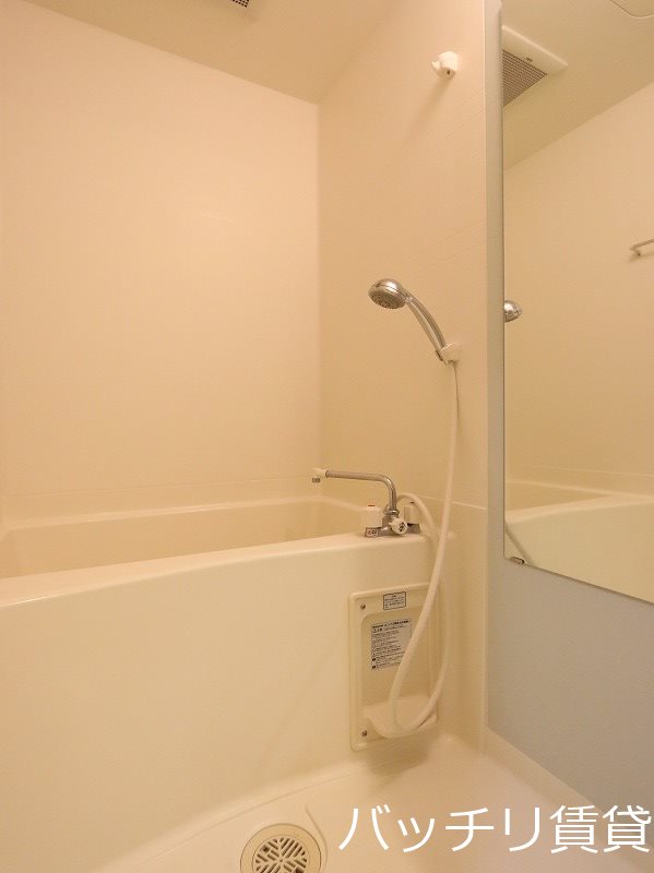 バス・シャワールーム　写真は、別号室イメージの為現状を優先いたします