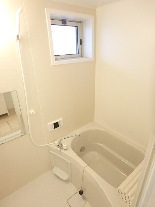 バス・シャワールーム　図面と現状に相違がある場合には現状を優先．．．