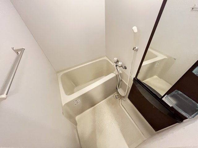 バス・シャワールーム　日々の疲れを癒すお風呂付です