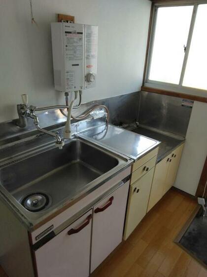 キッチン　画像は同タイプ他部屋です。