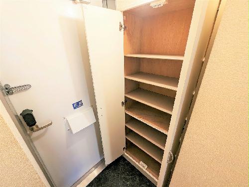 玄関　設備仕様は号室により異なる為、現況を優先します。