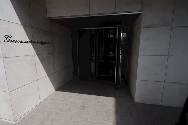 エントランス　エントランス