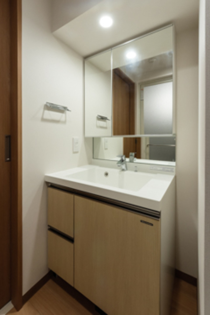 洗面設備　※写真は同タイプ住戸です。