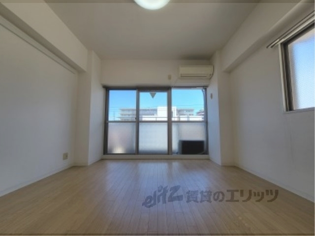 居室・リビング　居室