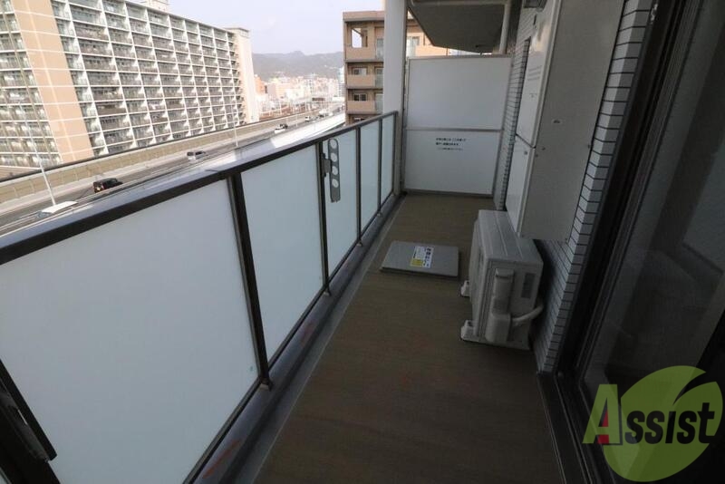 バルコニー　広々としたバルコニー！