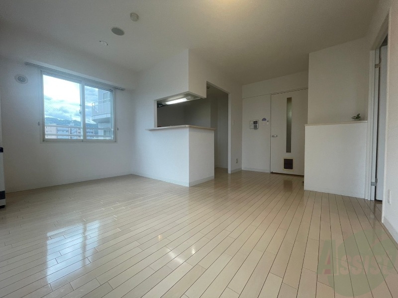 居室・リビング　広くてキレイなお部屋が広がっていて、充実した生活が送れそう。