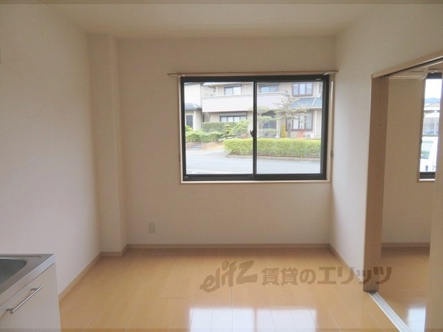 居室・リビング　居室