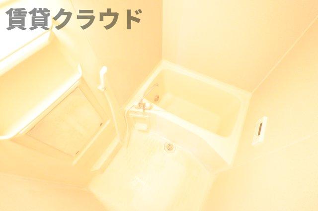 バス・シャワールーム　ゆったり過ごせるお風呂です