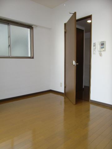 眺望　別タイプ8Ｆの室内写真（参考写真）になります。