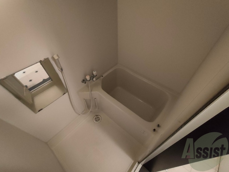 バス・シャワールーム　湯船につかってもこの換気扇があるので大丈夫～